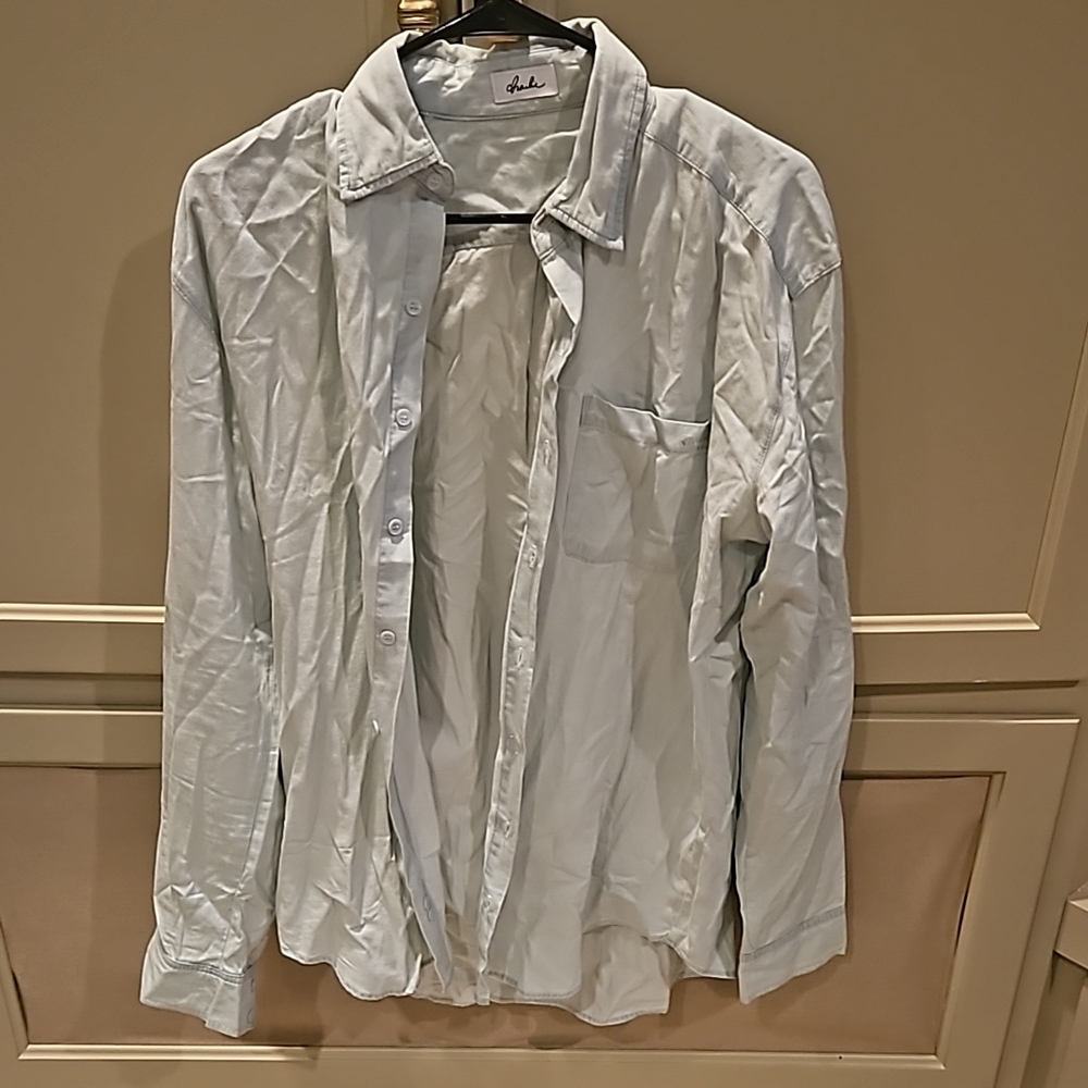 Long sleeved chambray button up
